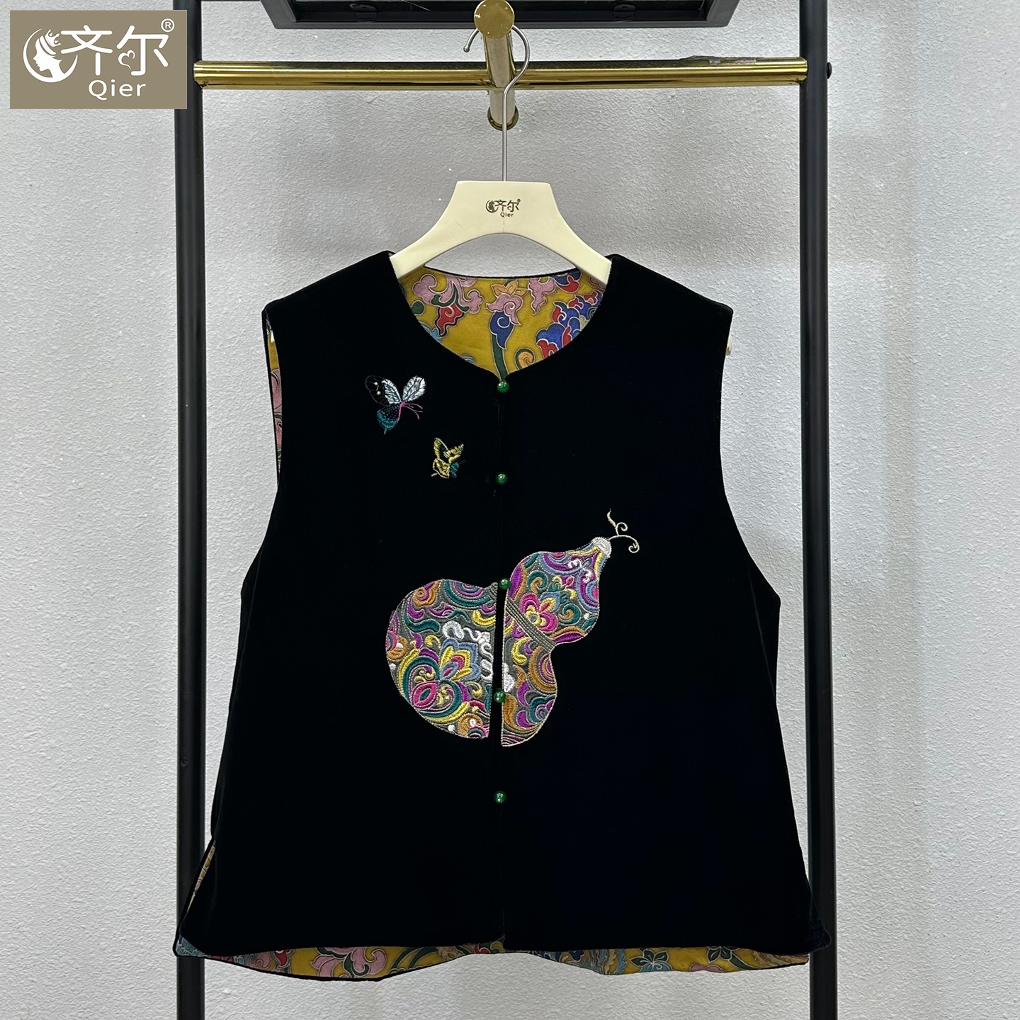 新中式国风高端刺绣丝绒马甲背心女装2025秋季新款黑色大牌马夹