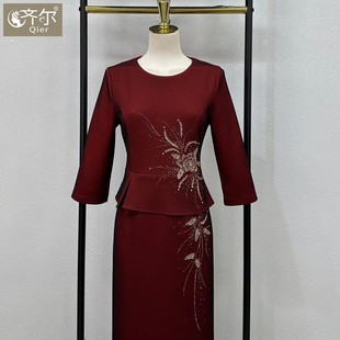 高端轻奢喜妈妈大牌礼服新款高级感喜婆婆婚宴装遮肚假两件连衣裙