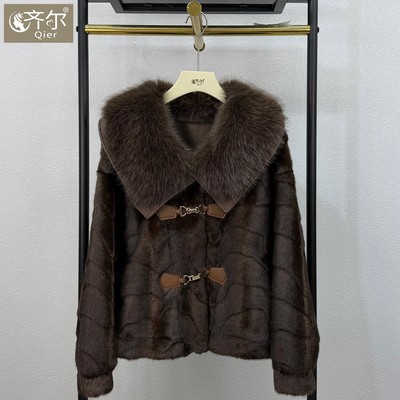 时尚减龄轻熟风皮毛一体外套女2025冬季新款高级感气质保暖上衣