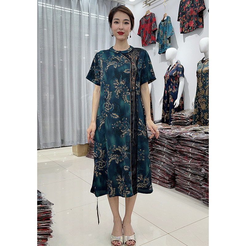 妈妈夏装真丝连衣裙2022新款高贵香云纱中老年女短袖桑蚕丝裙子