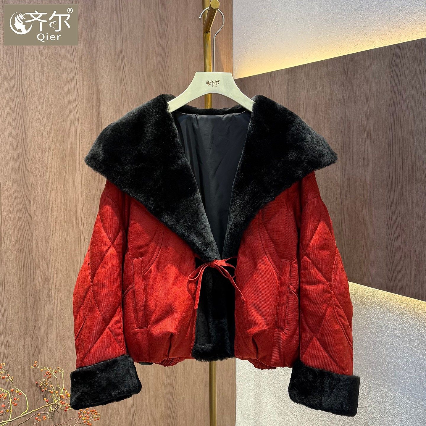 海宁年货新款真皮毛一体白鹅绒服红色女短款时尚保暖皮草外套欧货