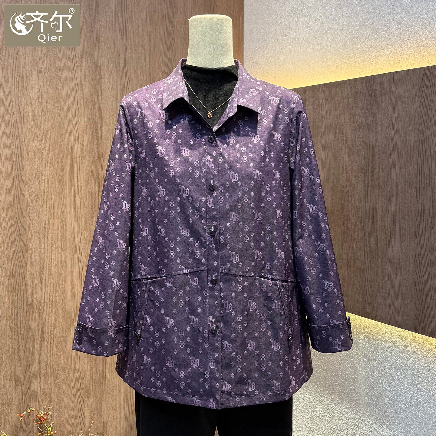 品牌中老年女士春秋衬衫外套妈妈装时尚印花长袖上衣显瘦风衣新款