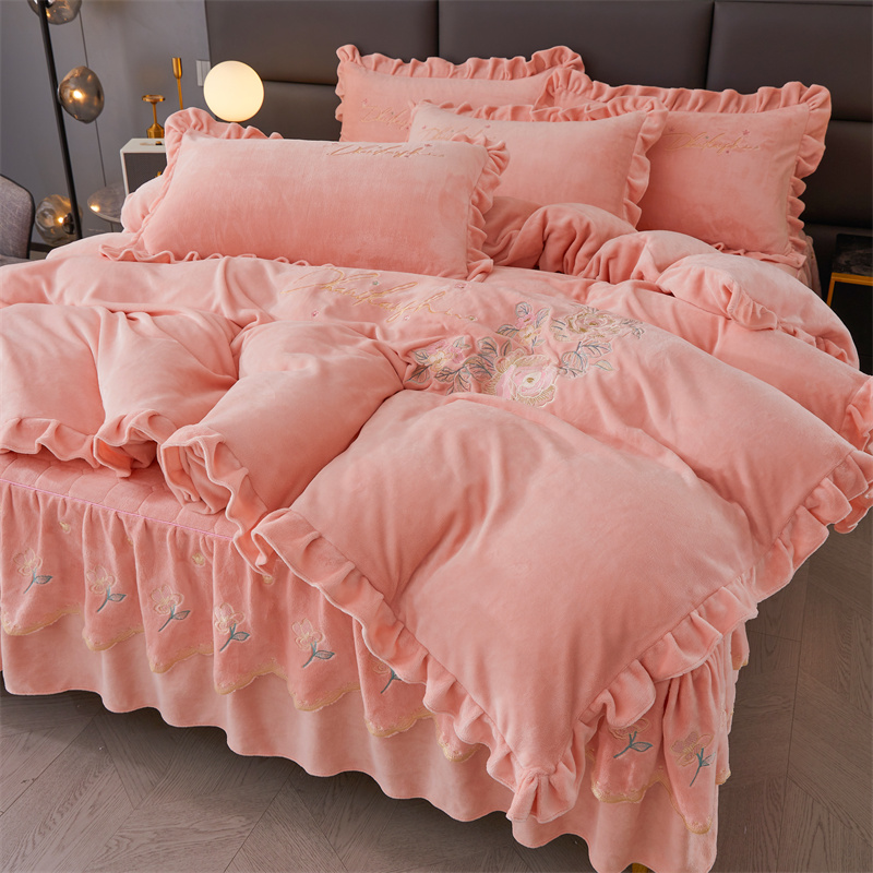 冬季加厚牛奶绒纯色刺绣夹棉床裙四件套保暖双面绒珊瑚绒被套床品