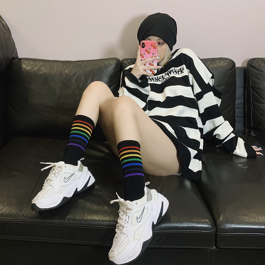 彩虹条纹高腰黑白ins日韩系袜子