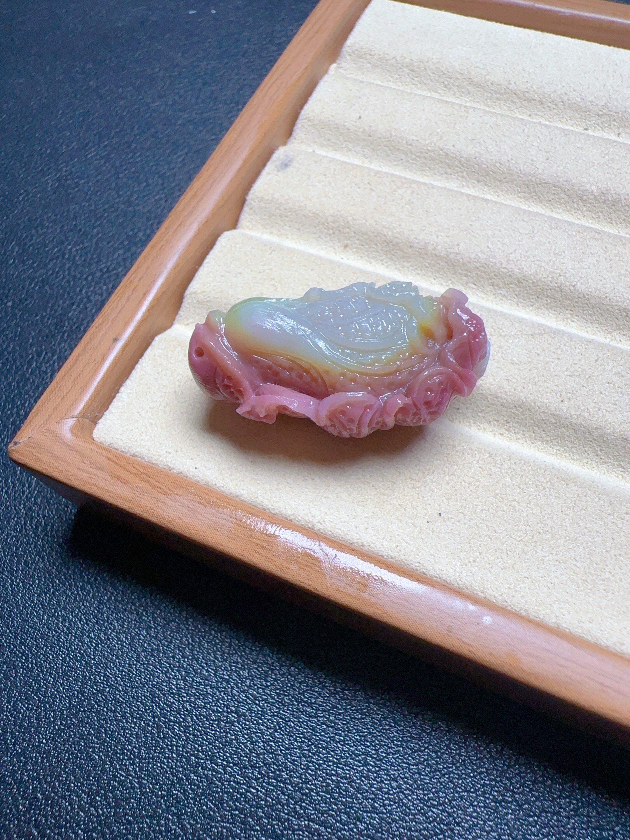 天然老矿盐源玛瑙立体白菜粉紫俏颈饰
