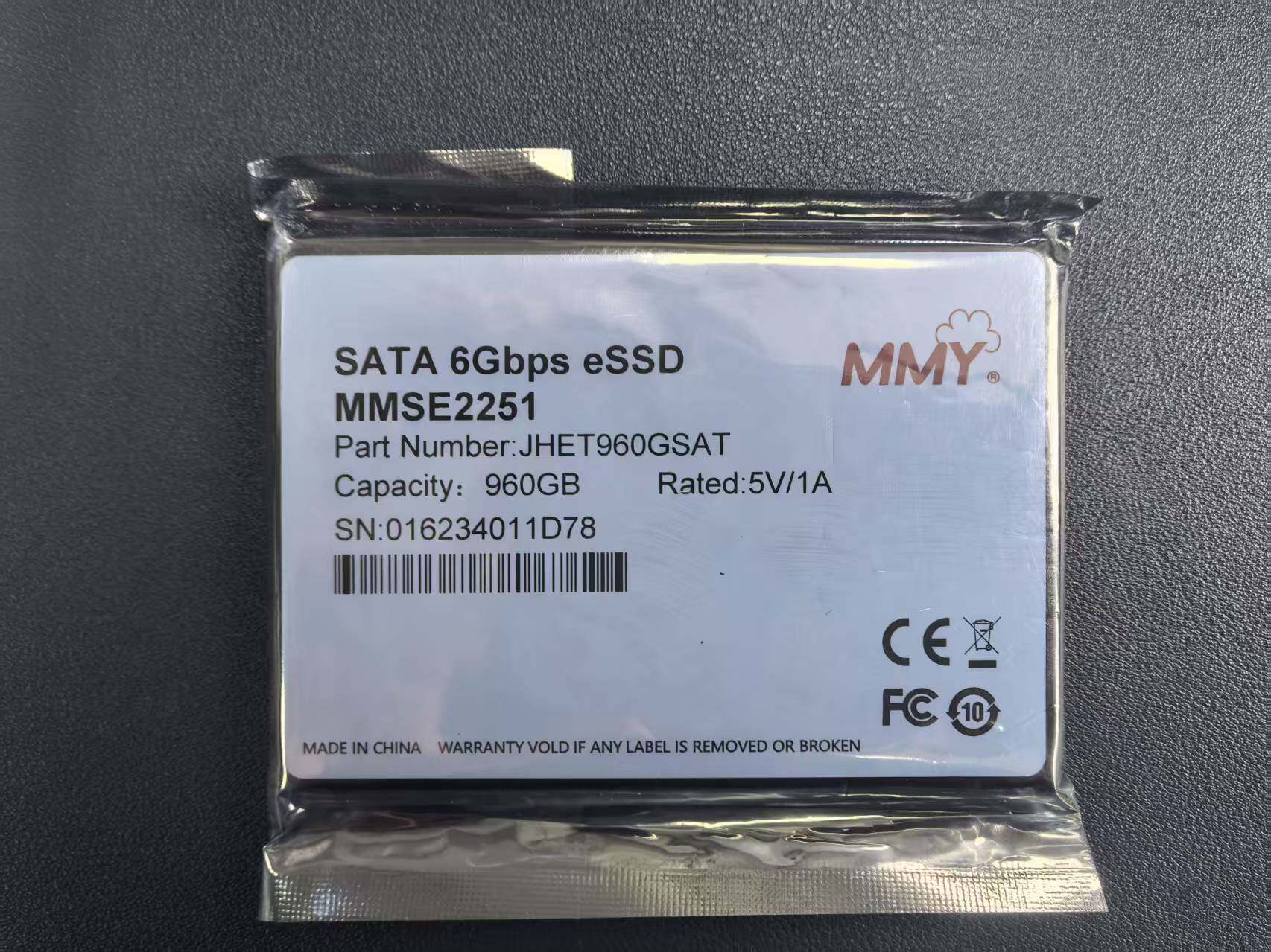 固态硬盘 华存MMY SATA 6Gbps eSSD MMSE2251 960GB