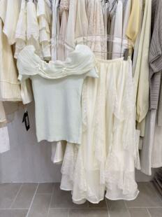 设计气质一字领露肩短袖 时尚 T恤女甜美黄色针织上衣 新款 2026夏季