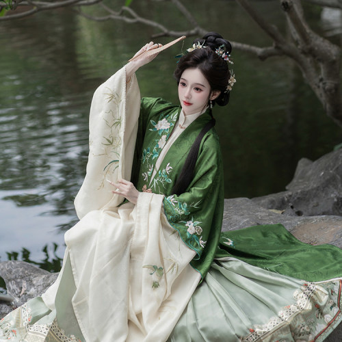 钟灵毓秀兰茶凝蝶汉服明披汉服