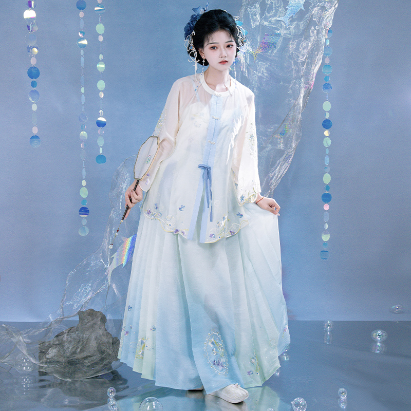 汉服套装