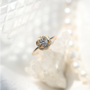 手捧花钻戒 梦幻花瓣花托进口莫桑石925纯银花朵戒指求婚戒指女