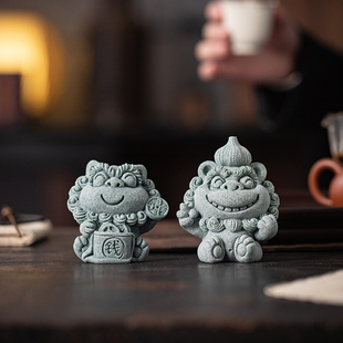 国潮可爱发财神兽胜算在握茶宠摆件风狮爷吉祥物办公室桌面装饰品