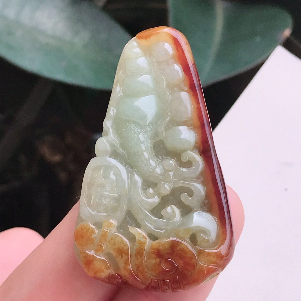 双彩红皮雕刻安居乐业坑老种挂件带证颈饰吊坠玉坠玉吊坠翡翠包a