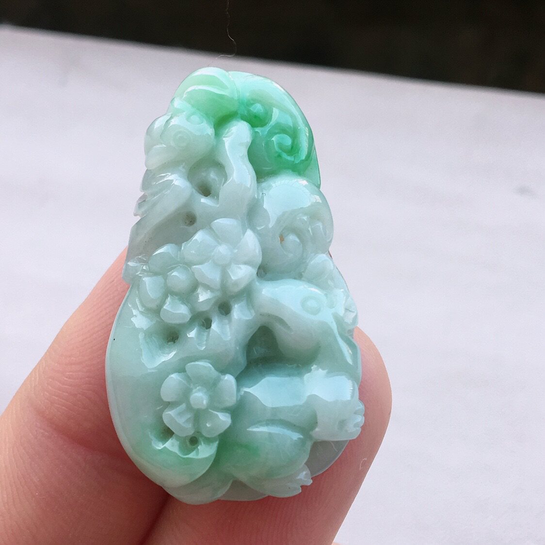 四会阳绿水润五鼠运财老坑送A颈饰生肖女吊坠扣平安冰种玉坠翡翠