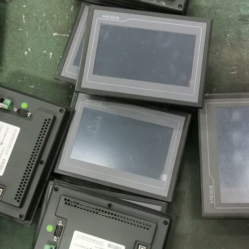 议价昆仑通态7寸触摸，型号：TPC7012EL，库存22台，成色