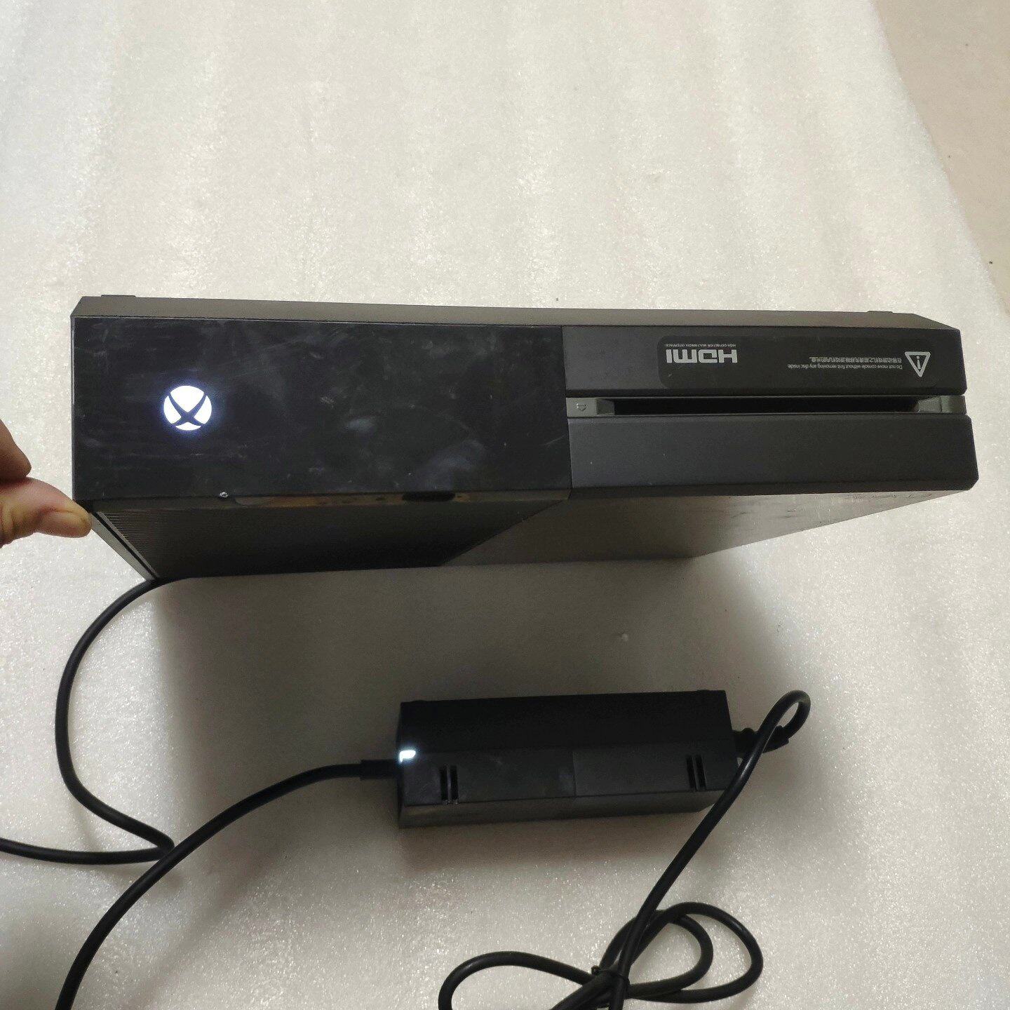议价XBOX ONE 1540 2014年的机器带电源高