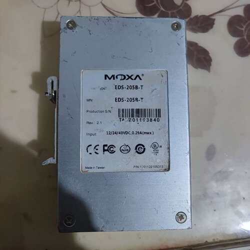 议价MOXA EDS-205B-T工业交换机，5口，单位拆下来的