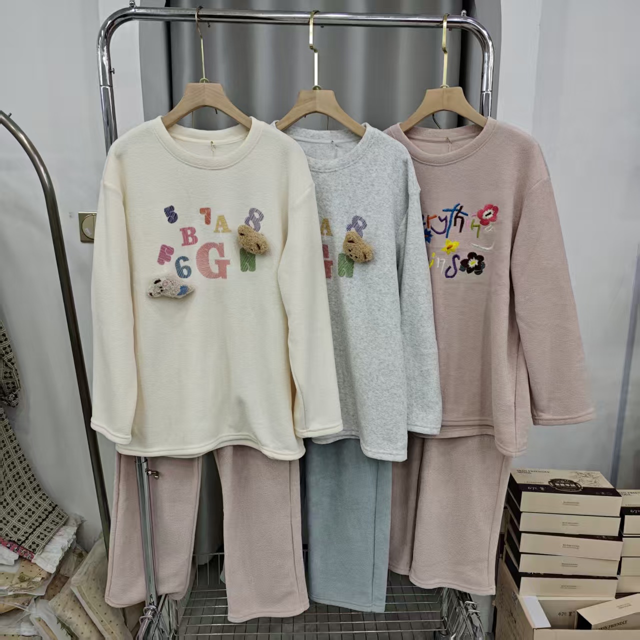 女士长袖长裤睡衣套装宽松家居服