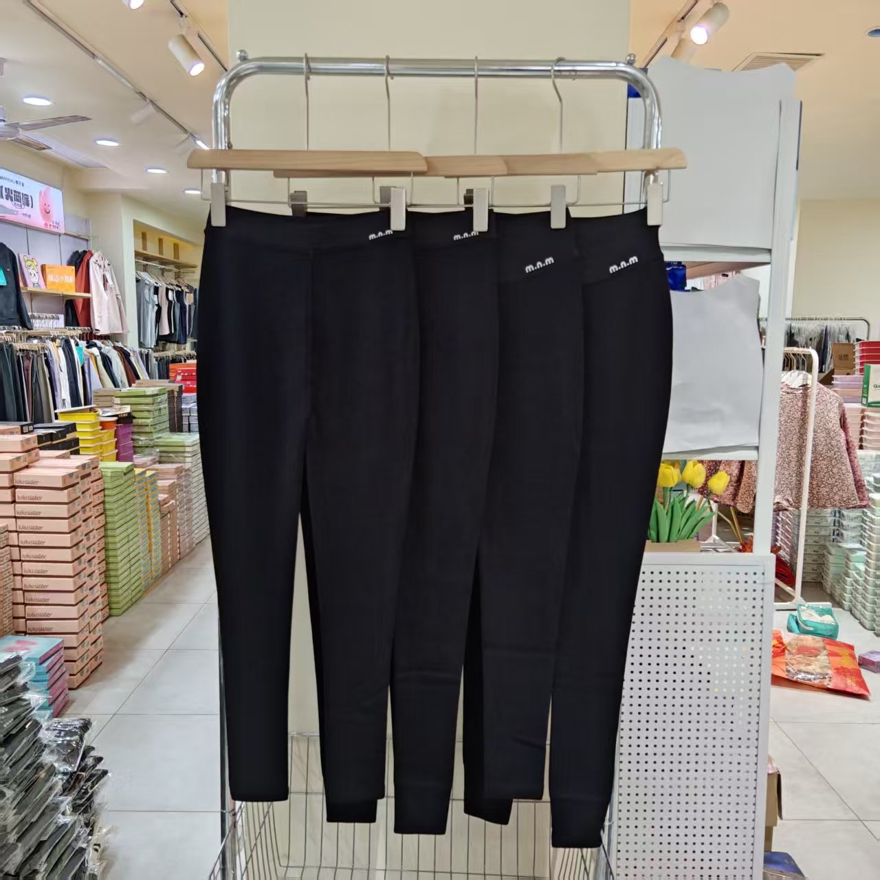 女小黑裤磨毛保暖九分踩脚打底裤