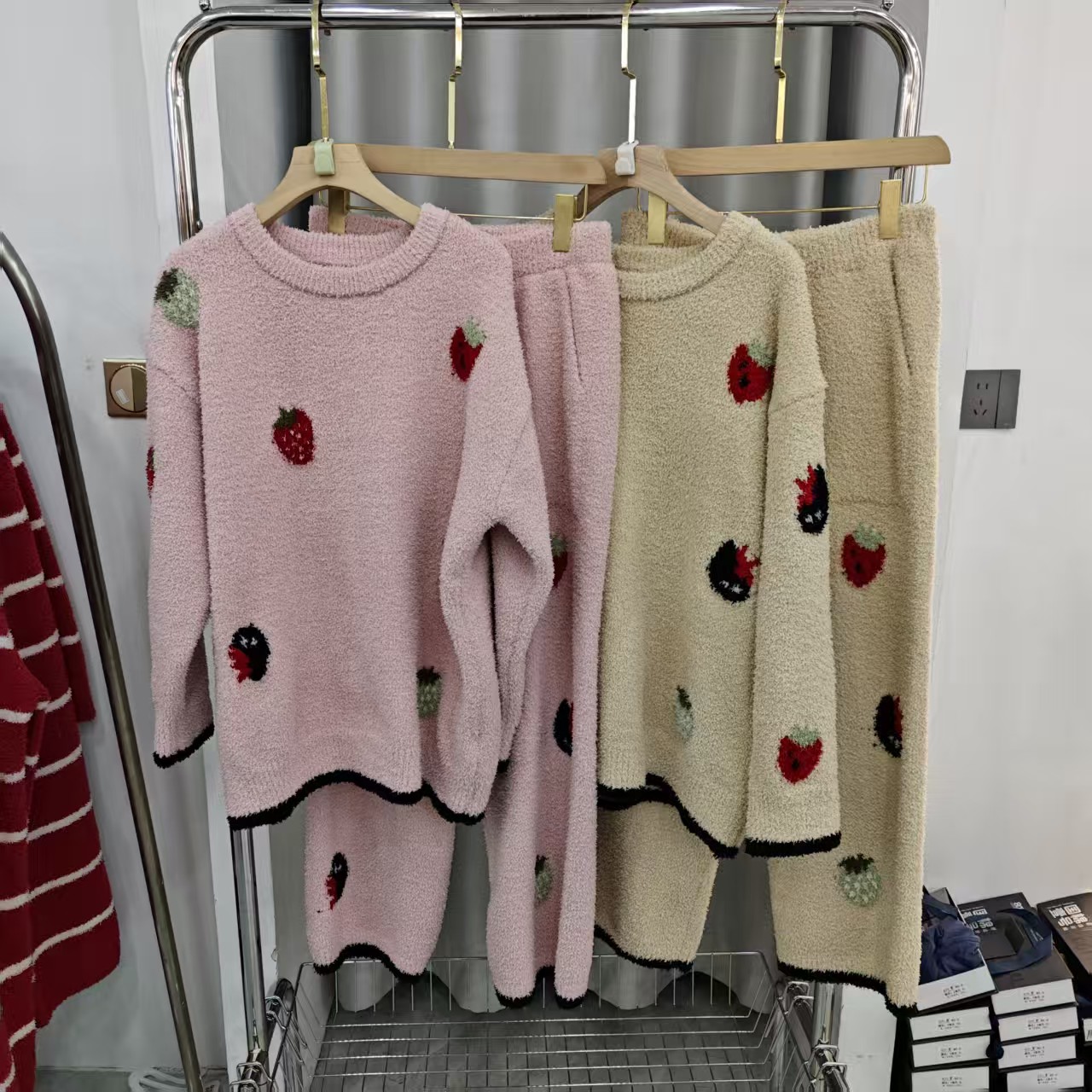 女半边绒睡衣加绒加厚宽松家居服