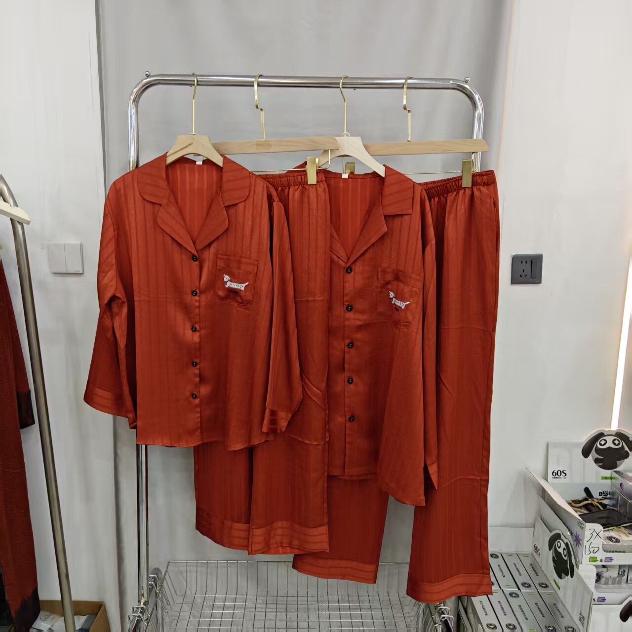 情侣红色开衫长裤睡衣套装