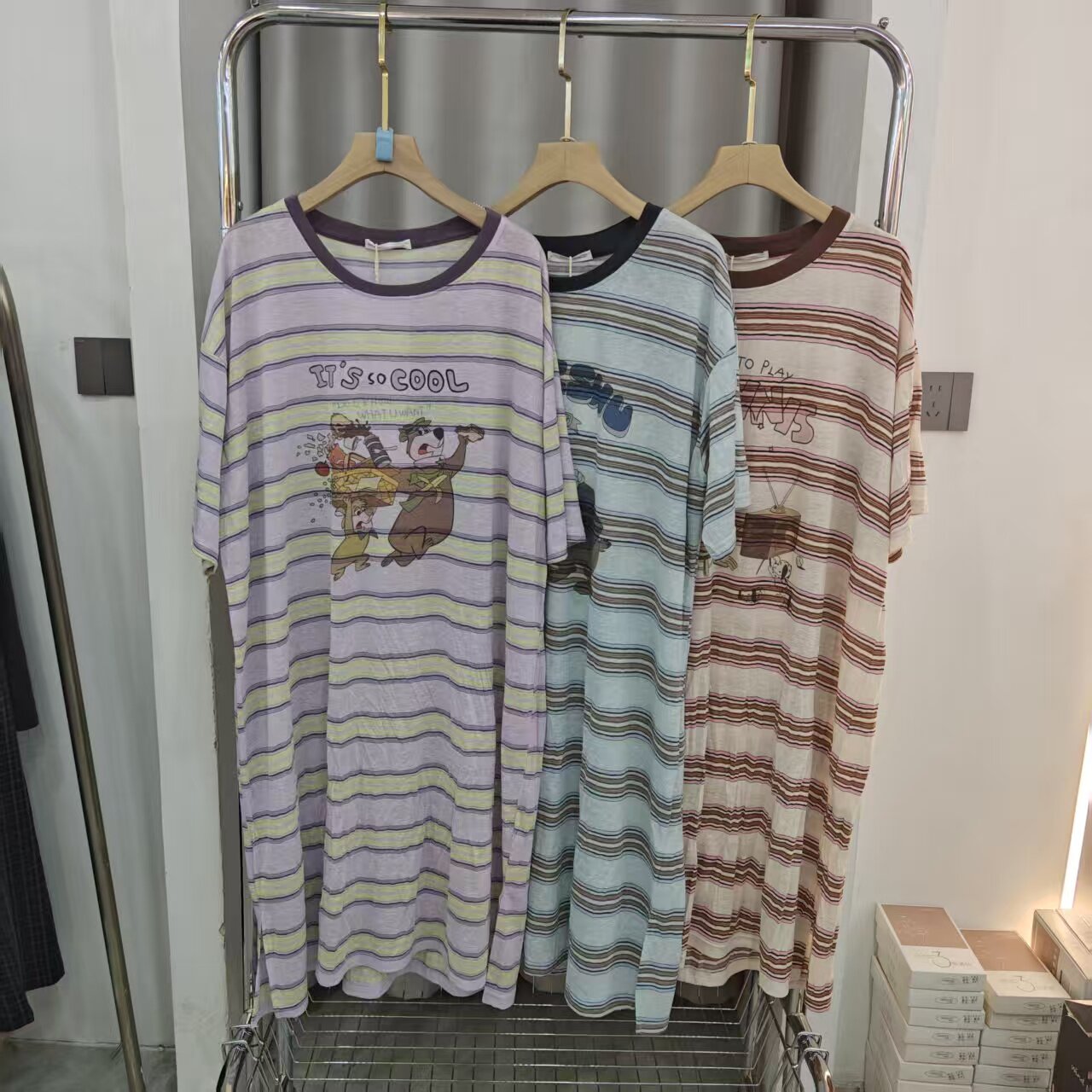 新款卡通印花条纹睡裙女士春夏季短袖圆领宽松休闲家居服睡衣8019