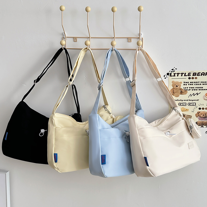 上课单肩包大容量通勤斜挎包