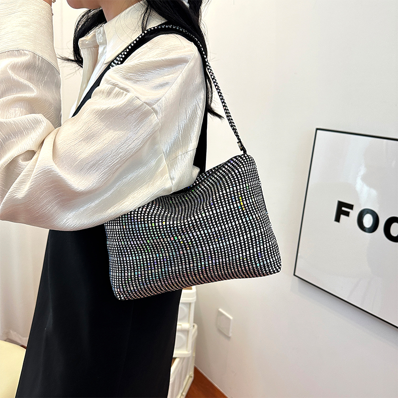 单肩包潮流百搭女士手提斜挎包