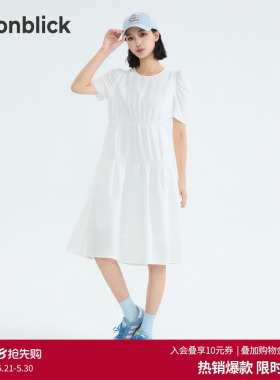 北欧时刻小清新收腰白色连衣裙女2026年夏季新款ins风A字仙女裙子