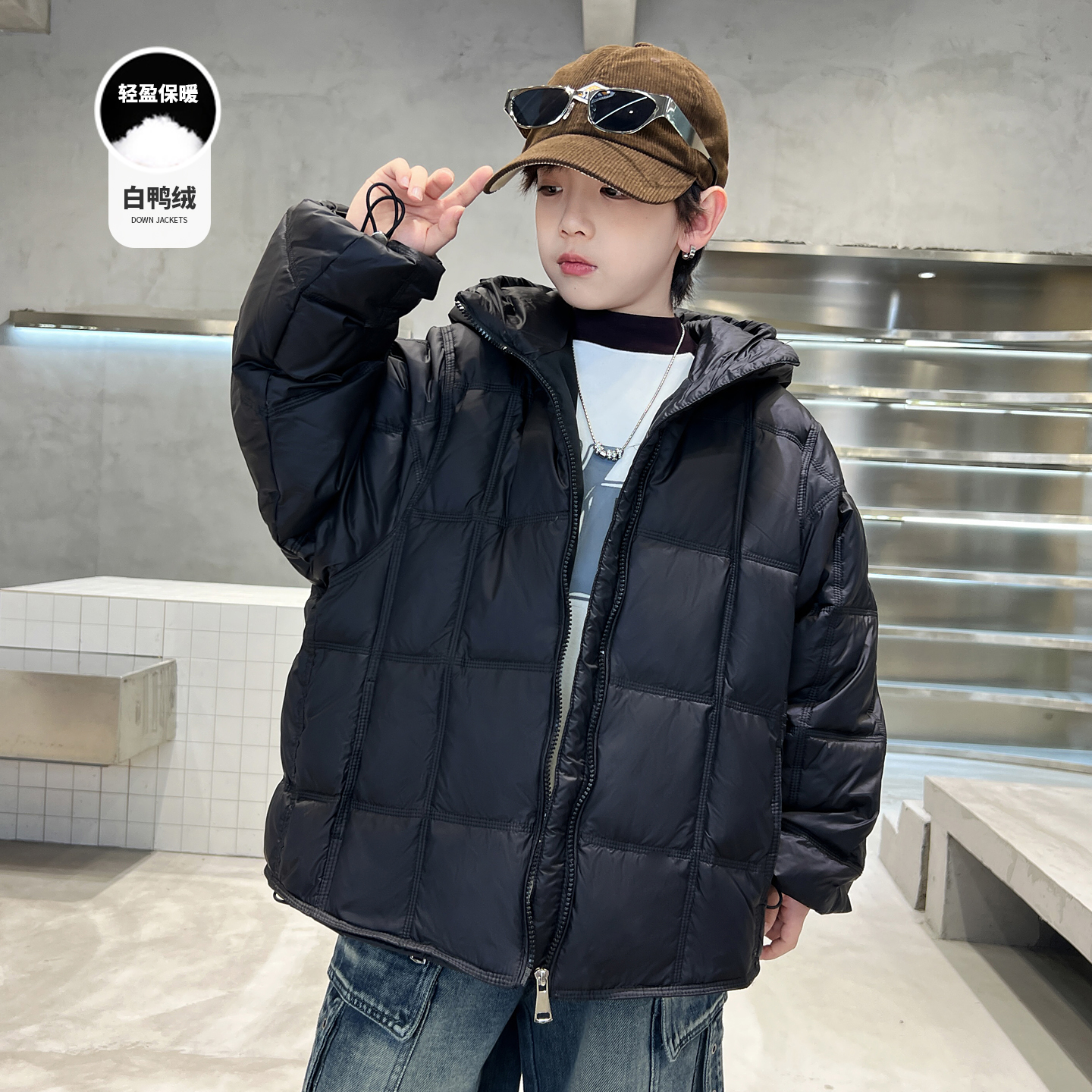 男童短款羽绒服冬季2025新款连帽加厚白鸭绒中大童学生帅气外套潮