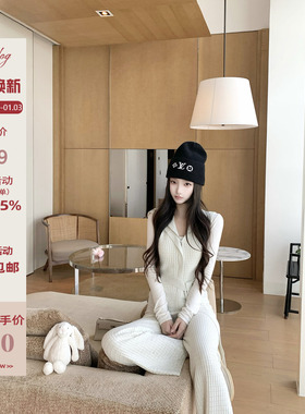 Hotdog 热狗很辣【质感老钱】格纹肌理感上衣+裤子两件套装女秋冬