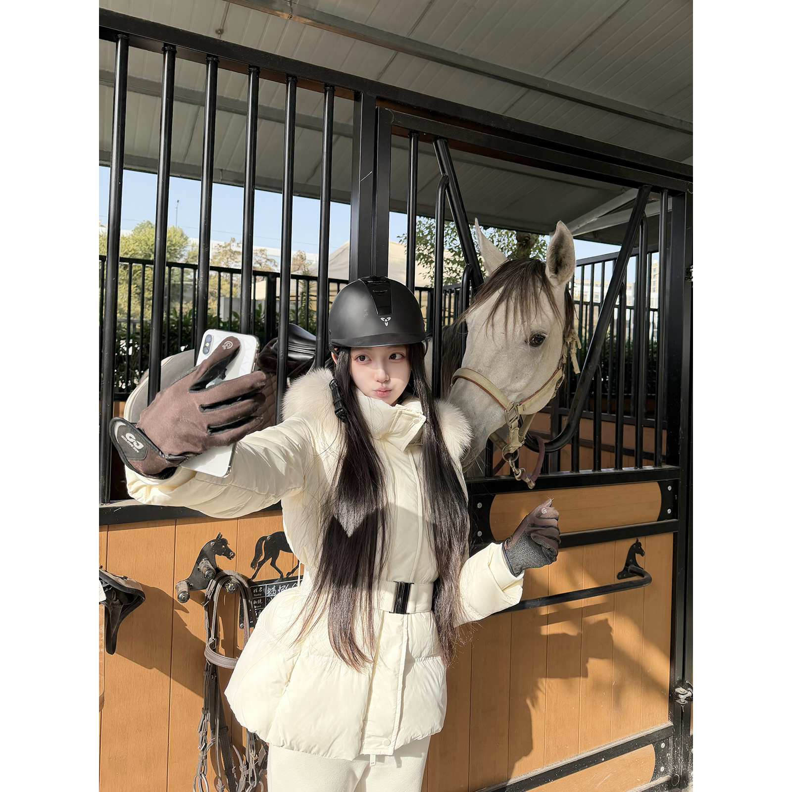 Hotdog热狗很辣白色羽绒服外套