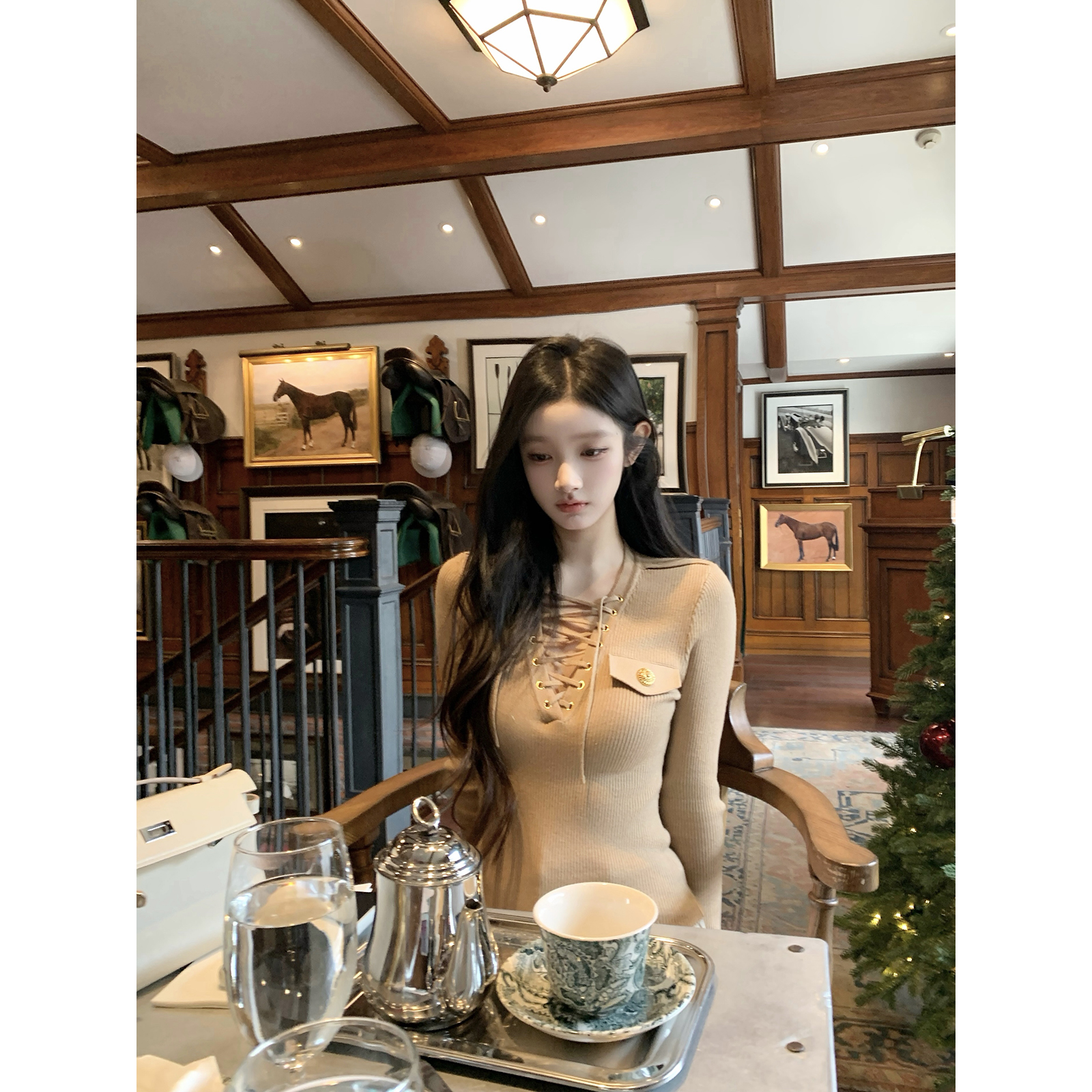 Hotdog热狗很辣卡其色针织上衣