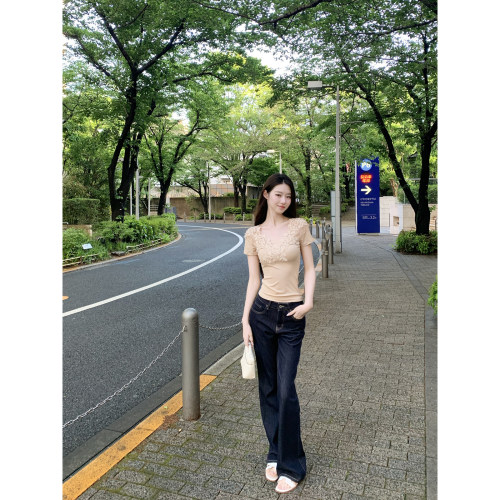 时尚休闲深蓝色牛仔裤