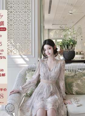 Hotdog 热狗很辣【花容西棠】淡灰色印花连衣裙镂空收腰长袖裙子