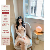 粉荷邂逅 Hotdog 热狗很辣 纯欲小性感高级感吊带扭扭V领连衣裙