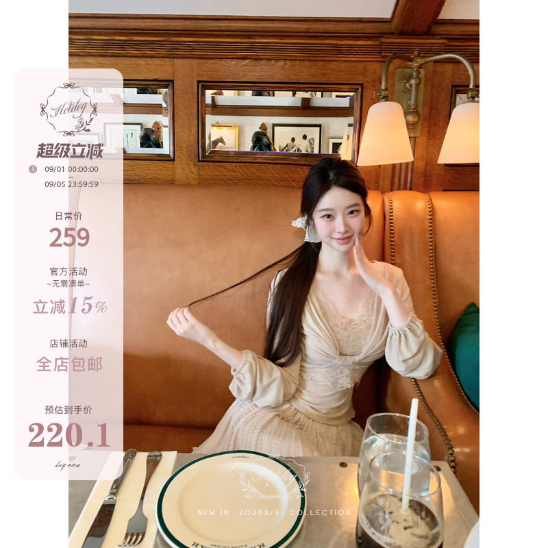 蝴蝶结蕾丝上衣/蕾丝花边百褶图片