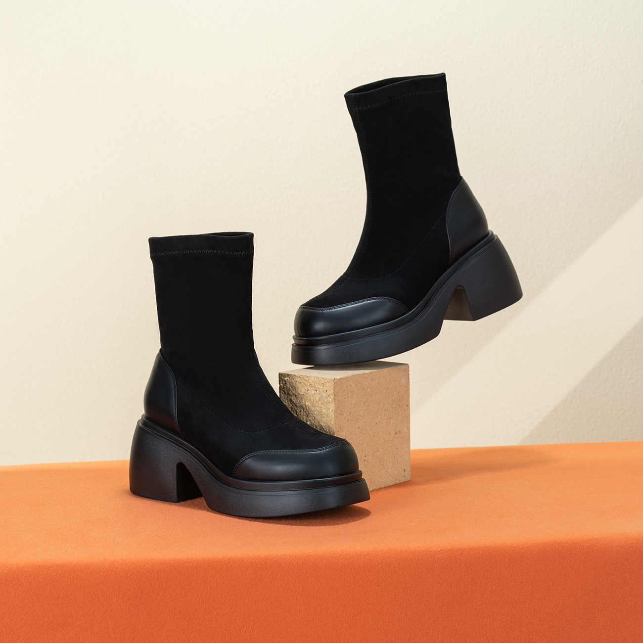 奥康厚底袜靴冬季女鞋