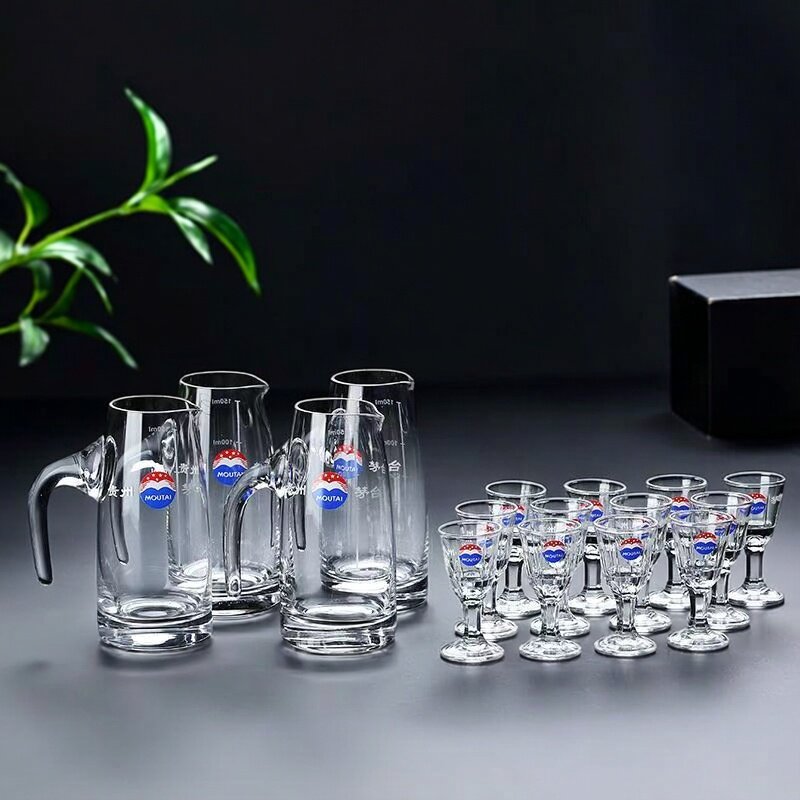 玻璃白酒杯礼盒套装定制小酒杯一口杯烈酒杯小号品酒杯分酒器酒具