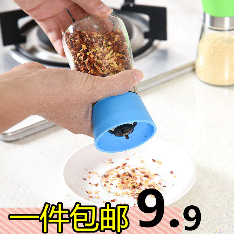 手动黑胡椒研磨器创意厨房用品花椒粉胡椒粉磨碎器黑糊椒调料瓶在类目 厨房/烹饪用具, 厨用小工具/厨房储物, 储物瓶罐/厨房储物器皿, 调味瓶罐中 - 来自Buy2taobao.com提供专业的淘宝代购服务