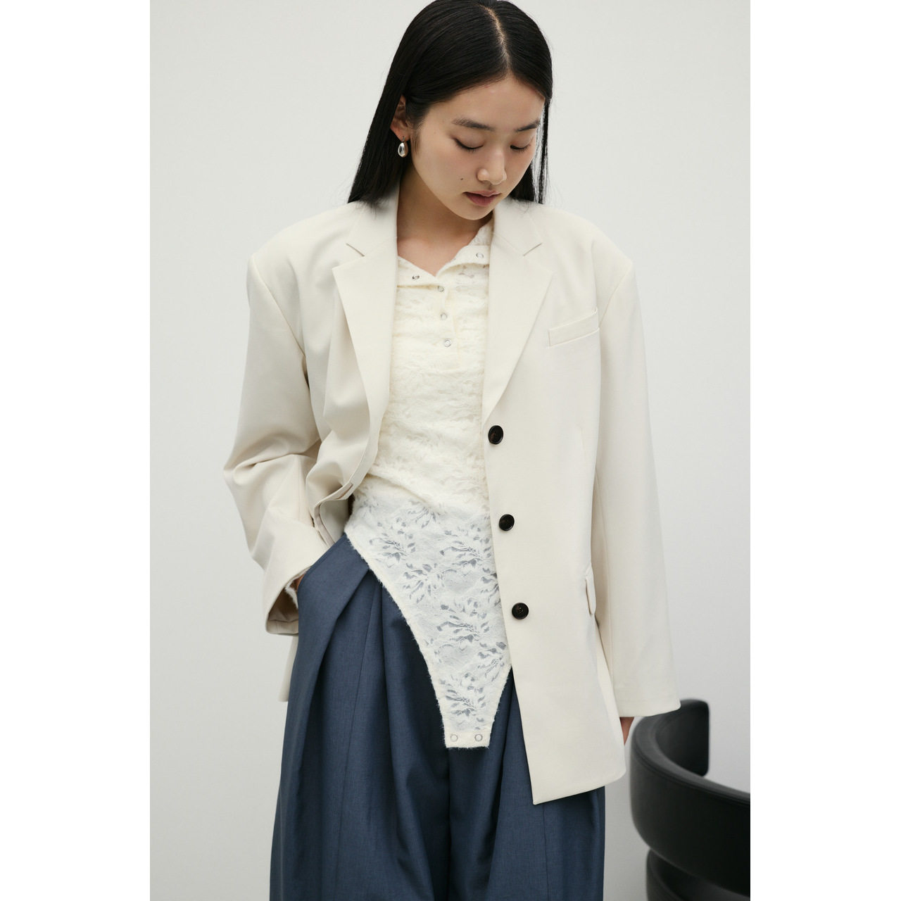 A25033日单新款1.2W小松本单排扣宽松有腰带女纯色气质西装外套