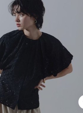 73，li mue 黑色镂空刺绣衬衫