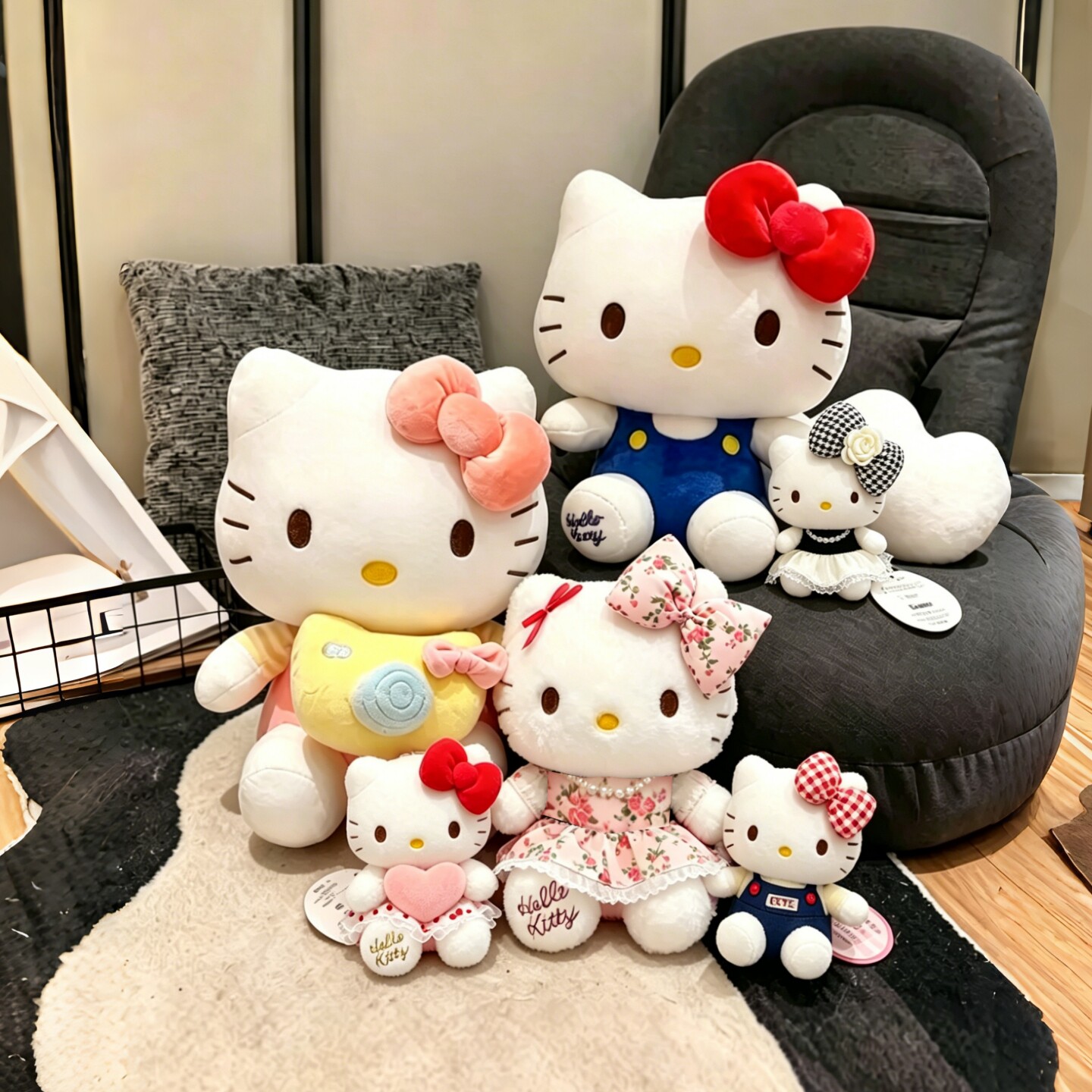 三丽鸥正版HelloKitty毛绒公仔