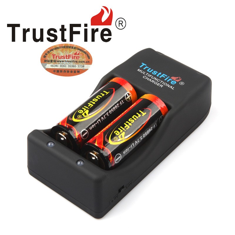 TrustFire 2颗26650 3.7V 5000mah锂电池加保护板足量TR-006双充