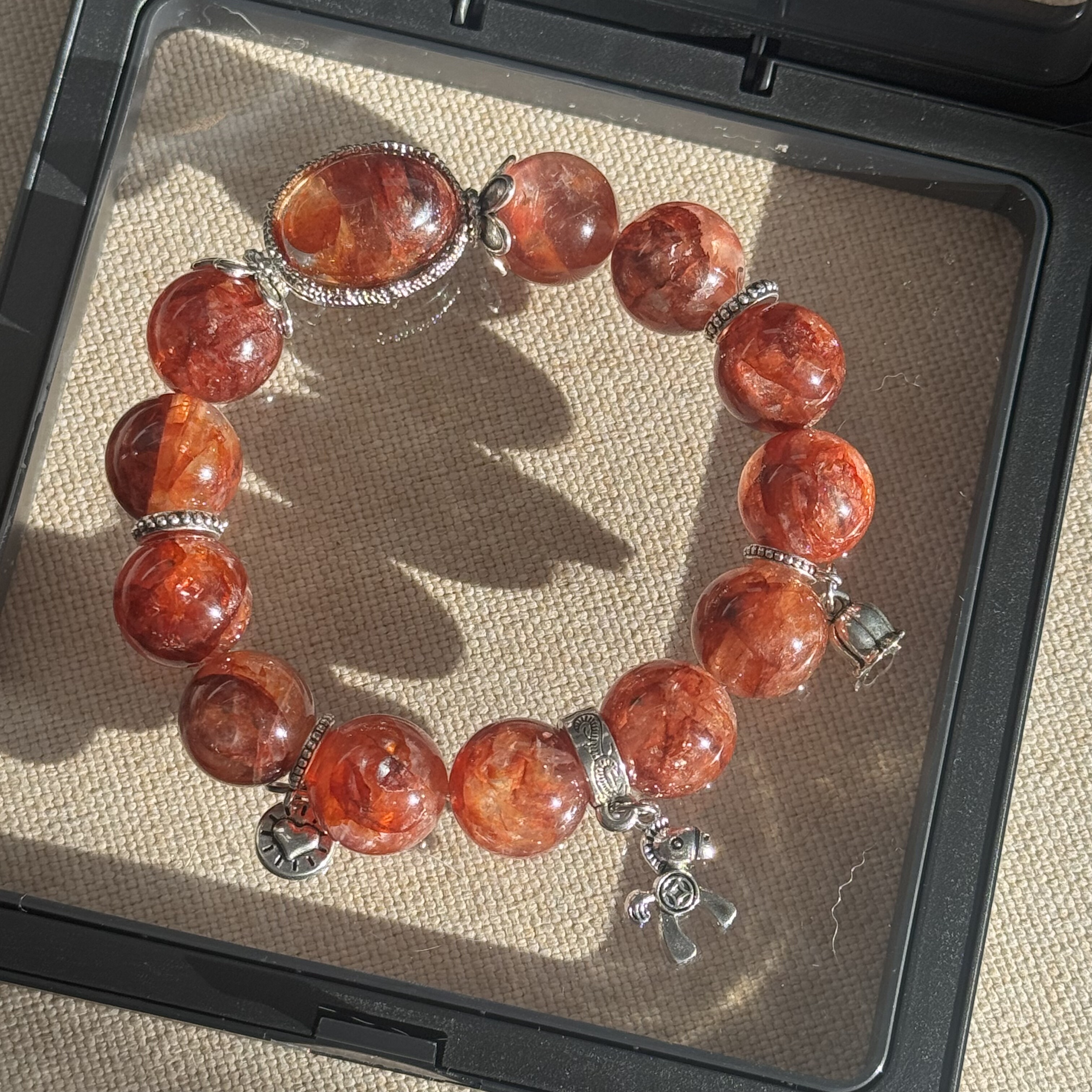 原创酒红巴西胶花13mm红胶花魔盒水晶手串滋养补火美容气血【144