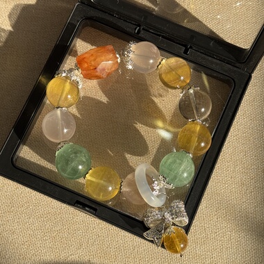 原创芬达胶花随形+粉晶17mm黄萤石绿萤石白茶晶白玛瑙跑环【167】