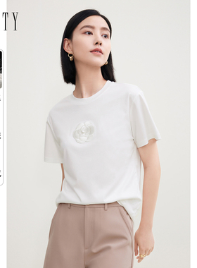 菲妮迪T恤2023年夏季简约棉质舒适高端白色圆领短袖上衣女