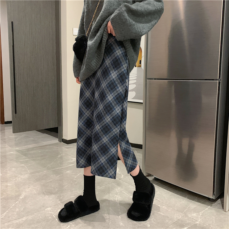 Real shot real price ~ Korean version of retro high waist Plaid elastic waist split buttock skirt~