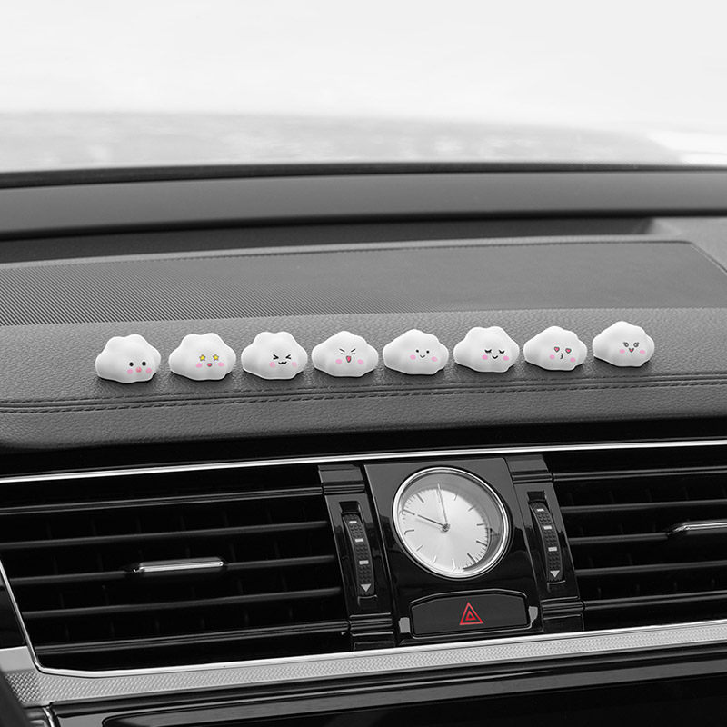 车载云朵解压小摆件卡通可爱汽车后视镜仪表台趴屏幕显示器装饰品