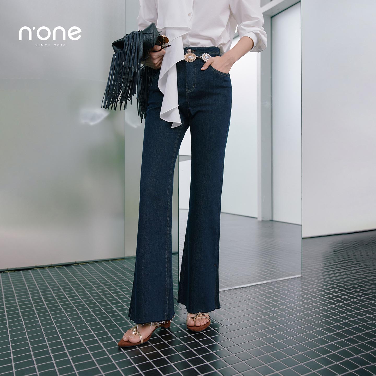 none高腰修身百搭微喇牛仔喇叭裤图片