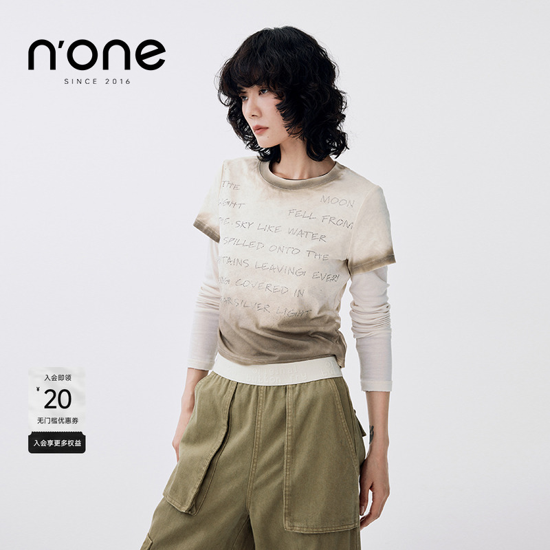 none字母印花钉钻捏褶显瘦T恤